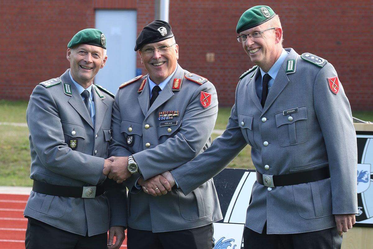 Übergabe der Dienstgeschäfte durch Brigadegeneral Tölke